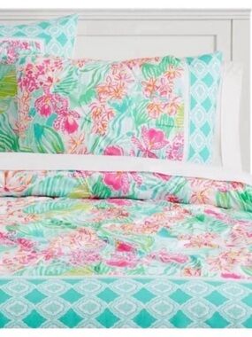 Lilly Pulitzer Standard Sham in Orchid Border NWT